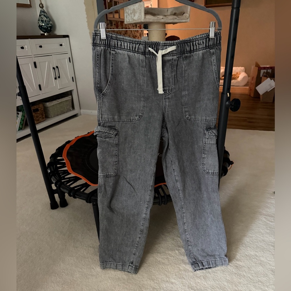 EUC Gap women’s Gray Cargo gray jeans -Elastic Drawstring Waist-Sz M-Relaxed fit